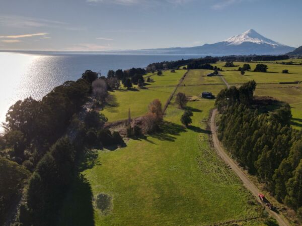 Imagem 1 de Terreno vasto localizado no Chile